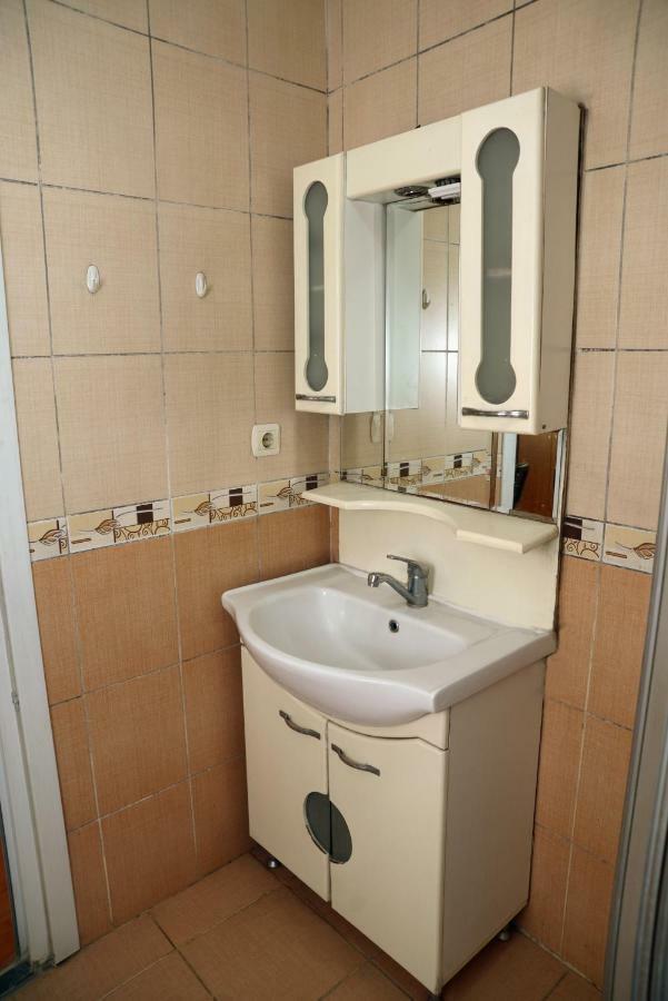 איסטמבול Vatan Yurt Hostel מראה חיצוני תמונה