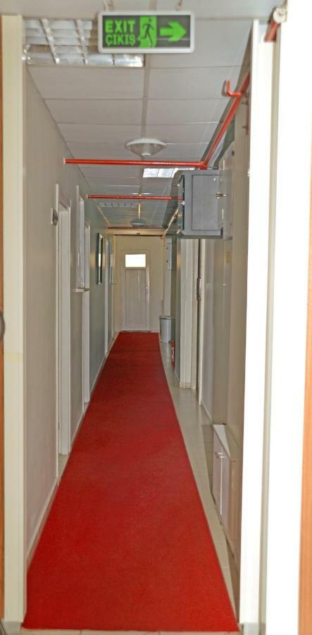 איסטמבול Vatan Yurt Hostel מראה חיצוני תמונה