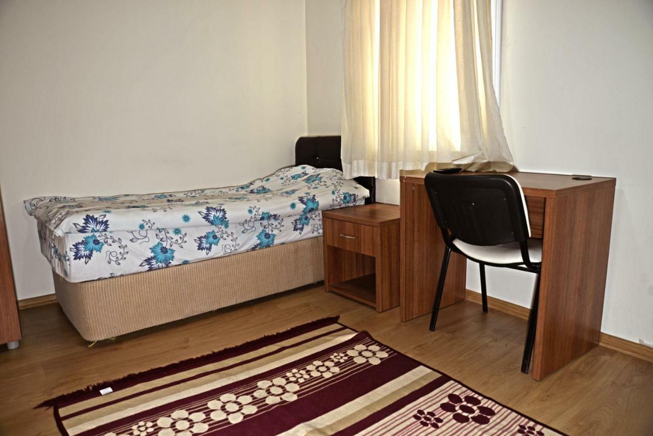 איסטמבול Vatan Yurt Hostel מראה חיצוני תמונה