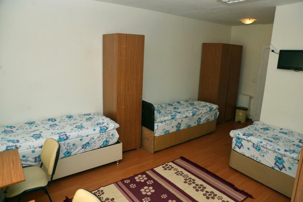 איסטמבול Vatan Yurt Hostel מראה חיצוני תמונה